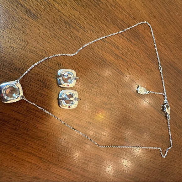 Elegant Crystal Halo Cushion-Cut Pendant Necklace & Matching Earrings - Picture 3 of 3